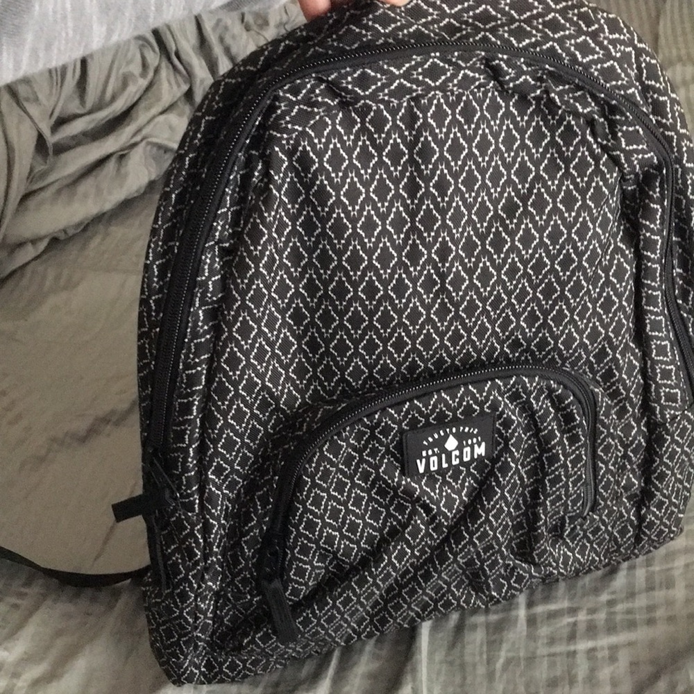 Volcom Backpack - Picture 3 of 3